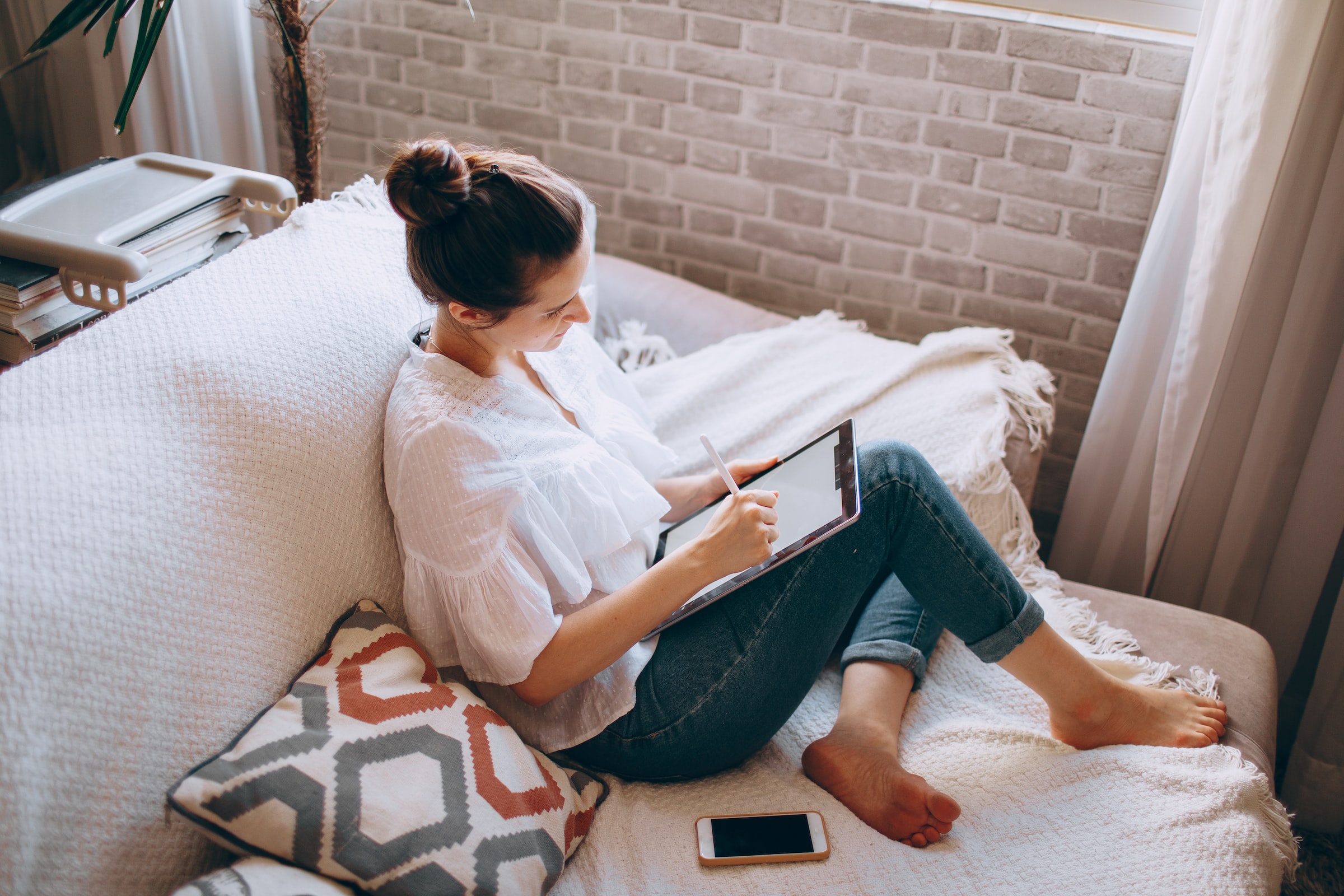 How to build a successful and measurable remote work strategy 2 Implementing a measurable remote work strategy is key for any remote team's success.