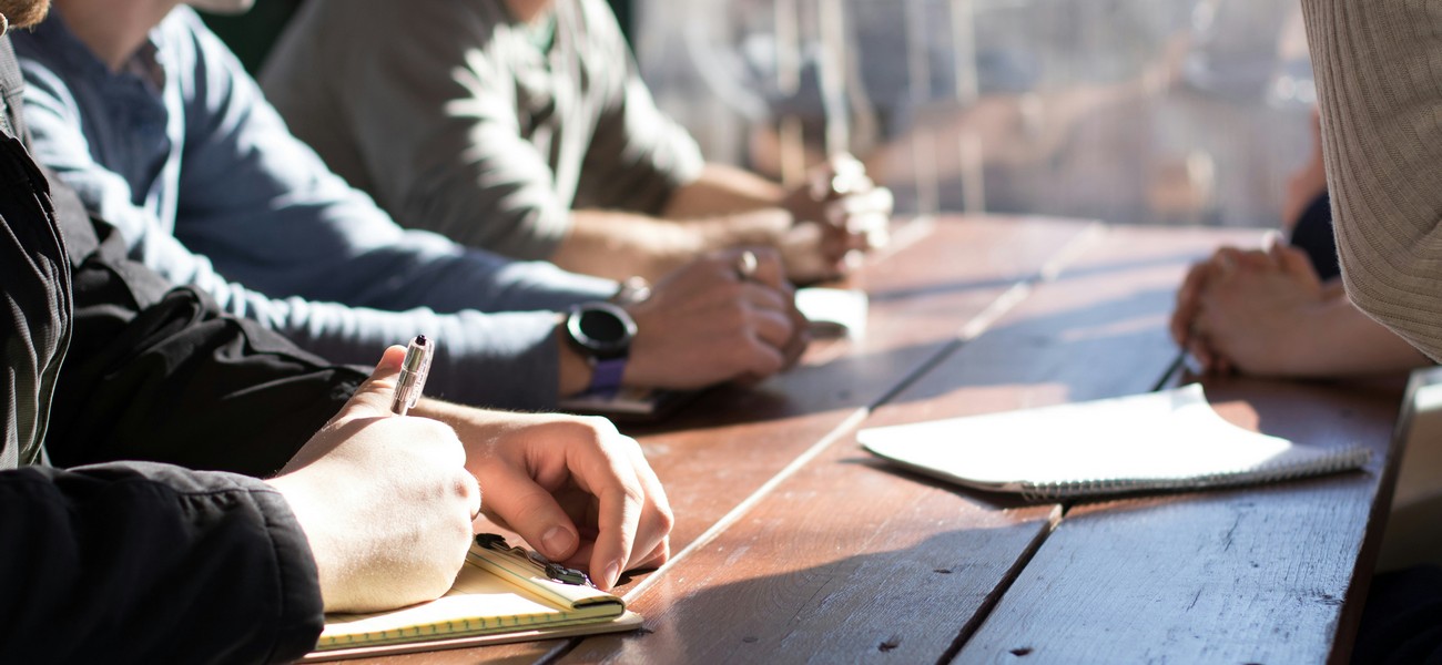 Non-billable hours: Strategic investment or hidden cost? 2 Best strategies to manage non-billable hours in projects