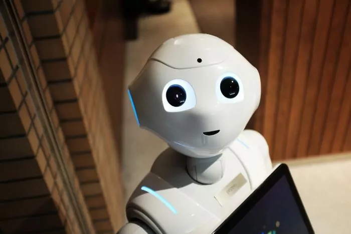 How to manage the shift to the augmented workforce? We asked 3 experts about the future of work.