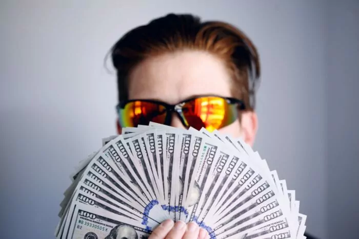 What does annual compensation mean? (and 9 more up-to-date FAQ on employee compensation in the US)