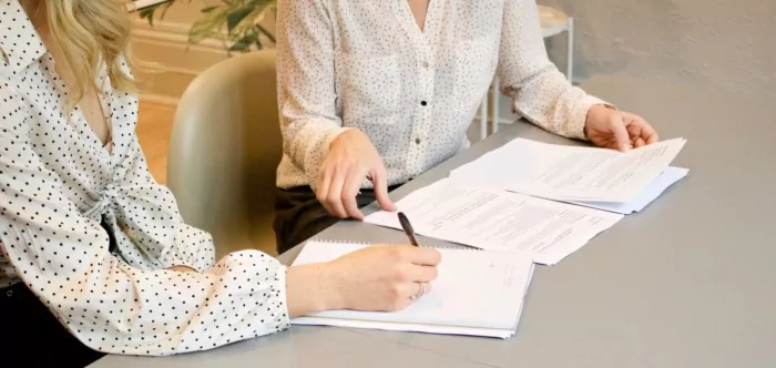 Tips for effective employee performance reviews [4 HR experts weigh in]